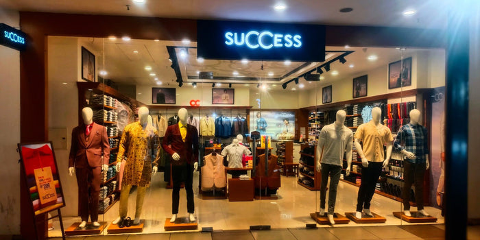 suCCess - Centre Point Mall